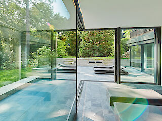 Verglasung für Balkon, Terrasse, Wintergarten und Fassade