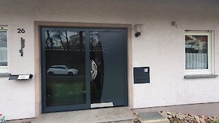 Haustüre mit Seitenteil